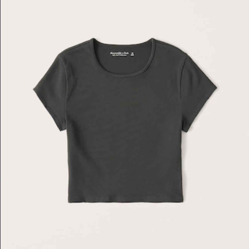 Abercrombie & Fitch short sleeve seamless ribbed crew neck xs